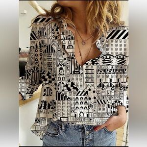 NWT Black and White Geometric Printed Fitted Button Down Blouse Top